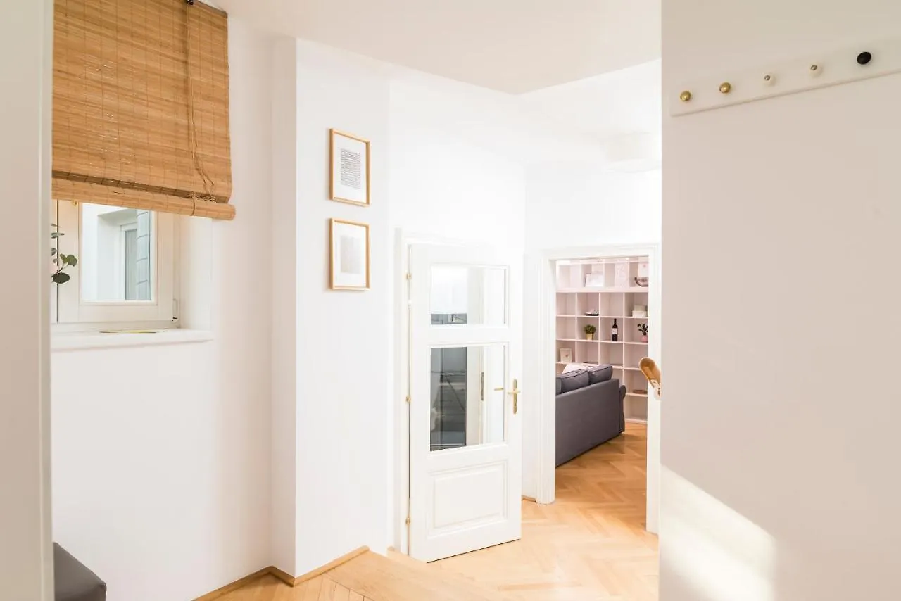 Rooftop Studio Borse By Ichbucheat Apartment Vienna Austria