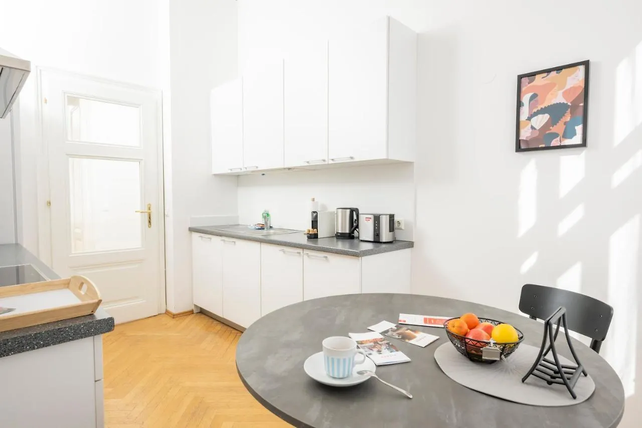 Rooftop Studio Borse By Ichbucheat Apartment Viena